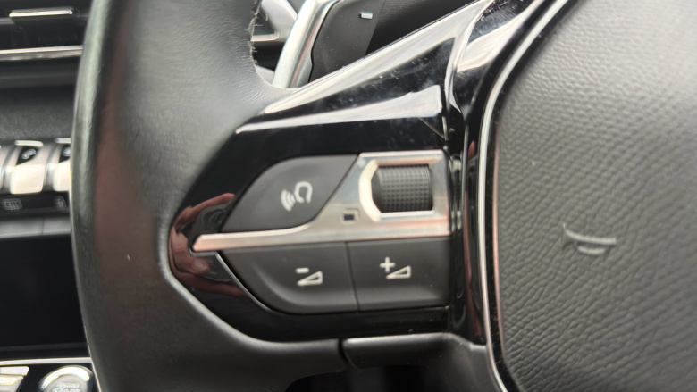 Peugeot 5008 1.2 PureTech Allure Premium+ 5dr EAT8 Petrol Estate